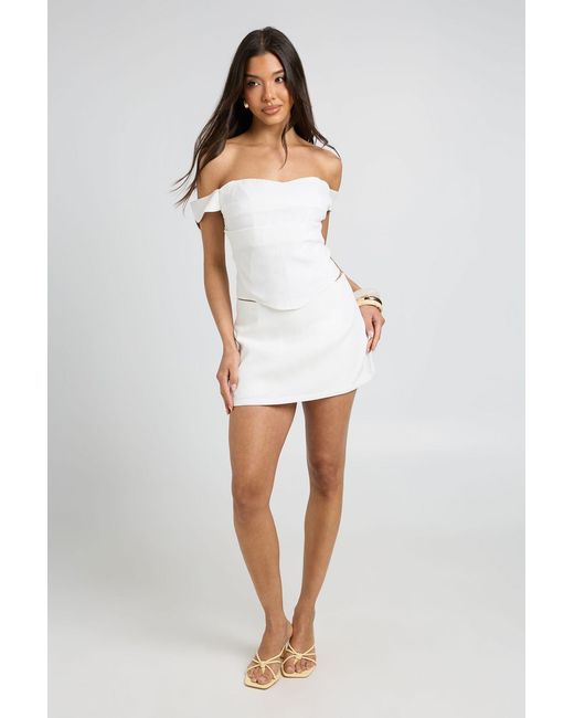 Boohoo White Woven Crepe Skort