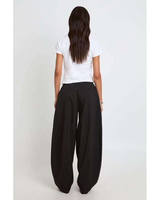 Boohoo Black Tall Pleated Barrel Leg Tailored Trousers