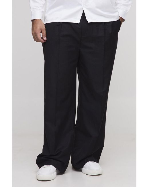 BoohooMAN Black Plus Pleat Front Wide Leg Tailored Trousers for men
