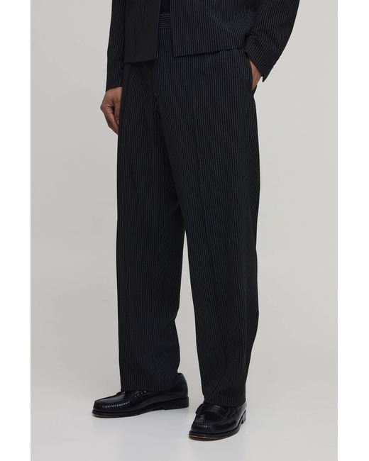 BoohooMAN Black Pinstripe Relaxed Fit Seam Detailed Suit Trousers for men