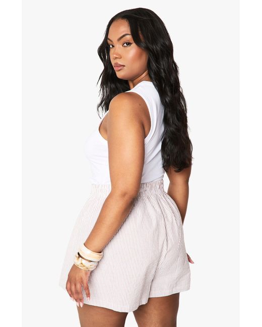 Boohoo White Plus Elasticated Waist Flippy Short