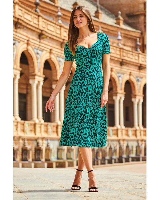 Sosandar Multicolor Print Sweetheart Neckline Twist Front Midi Dress