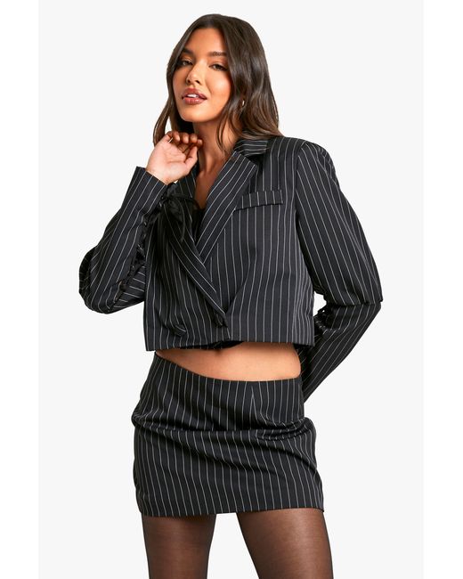 Boohoo Black Pinstripe Lace Up Sleeve Cropped Blazer