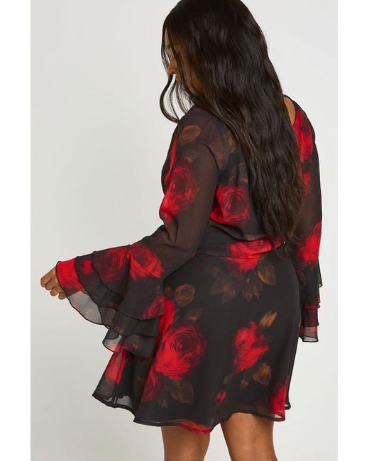 Boohoo Red Plus Floral Chiffon Tie Back Flare Mini Dress