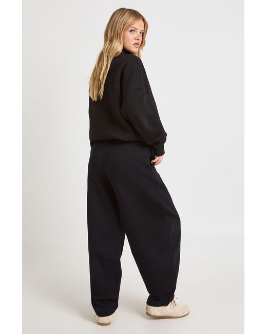 Boohoo Black Petite Barrel Leg Jogger