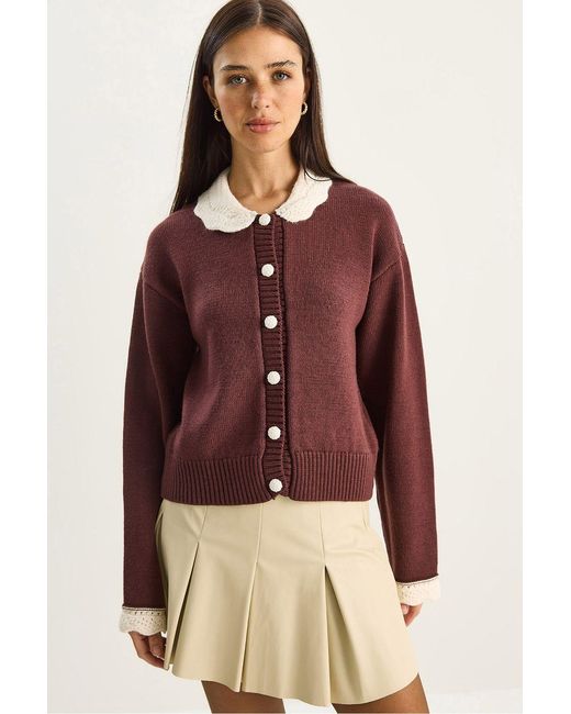 Bianco Lucci Red Thick Ribbed Knit Cardigan With Button Closure