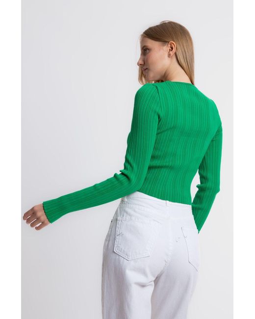 Hiccup Green Sweatheart Neck Ribbed Sweater