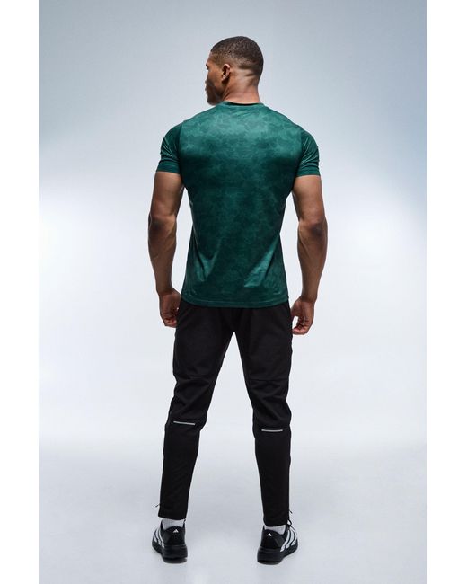 BoohooMAN Green Active Regular Fit Geo Camo T-Shirt for men
