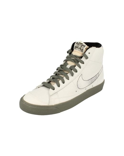 Nike Black Blazer Mid 77 Emb Trainers for men