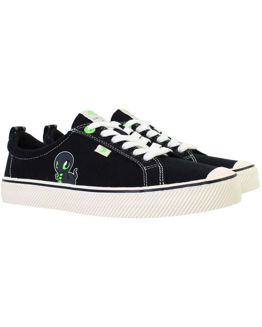 CARIUMA Black Oca Low Razer Plimsolls