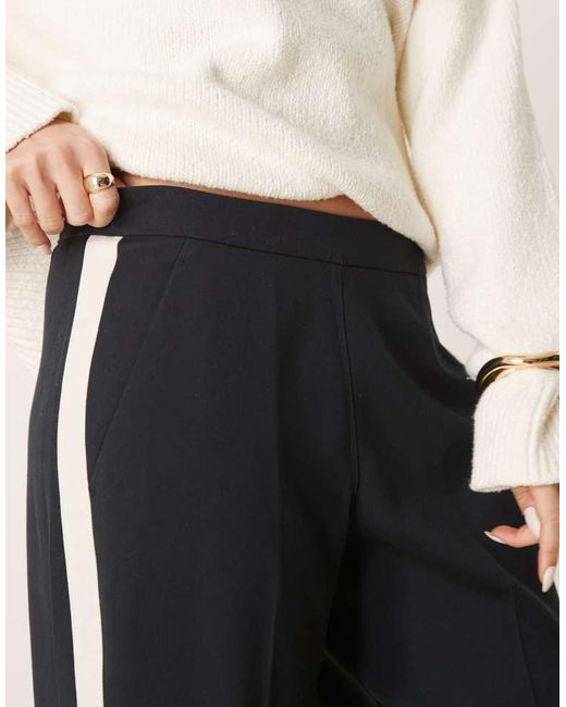 Abercrombie & Fitch Natural Pull On Straight Leg Trouser With Pintuck Detail