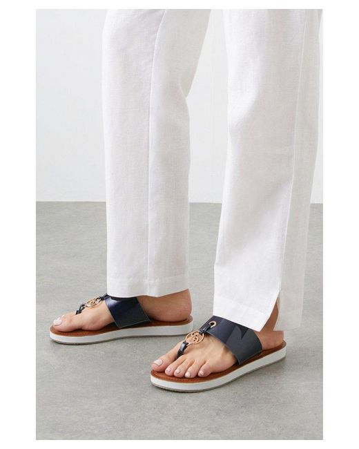 Wallis White Wide Fit Fiorella Hardware Detail Toe Post Flat Sandals
