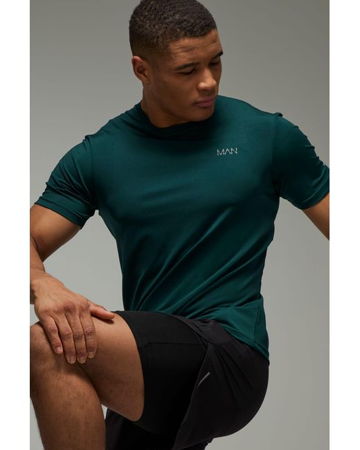 BoohooMAN Green Active Performance Regular Fit T-Shirt for men
