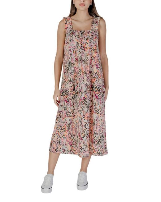 B.Young Midi-jurk Met Print Mouwloze Jurk Met Vierkante Hals in het Pink