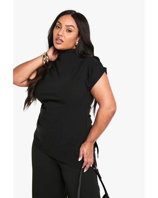 Boohoo Black Plus Ruched Shoulder Asymmetric Hem Top