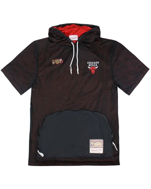 Mitchell & Ness Black Chicago Bulls Hooded T-Shirt for men