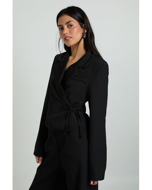 Boohoo Black Tie Side Tailored Blazer