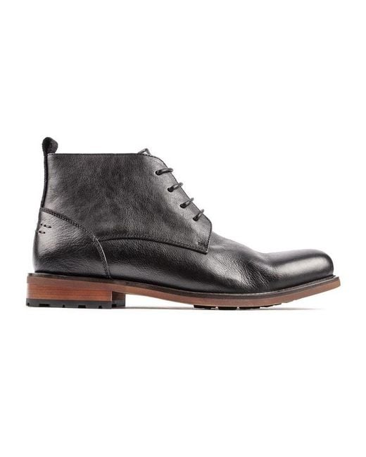 Sole Black Crafted Drill Chukka Boots for men