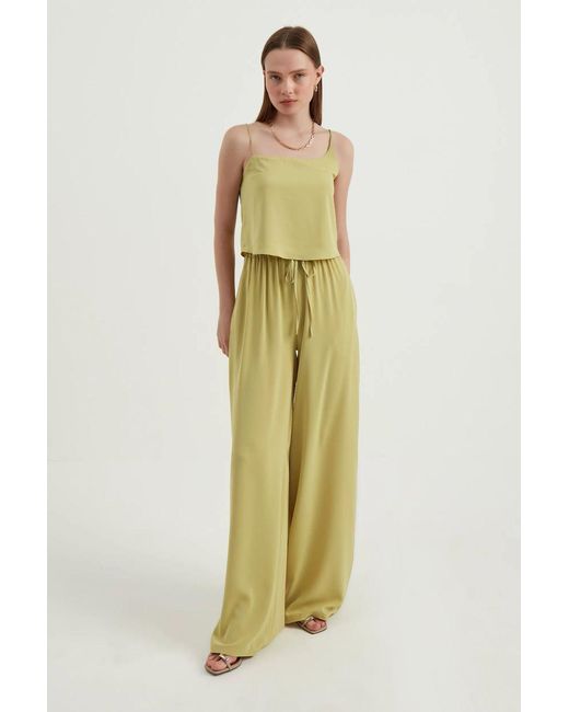 Hiccup Yellow High Waist Elastic Palazzo Trousers With A Belt Detail