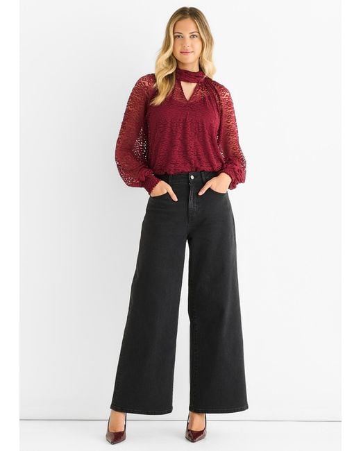 Gini London Red Burgunderrote Bluse Mit Tiermuster Und Spitzenkragen