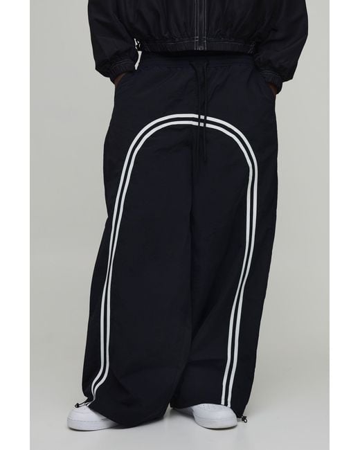 BoohooMAN Black Extreme Barrell Fit Double Front Binding Nylon Trousers for men