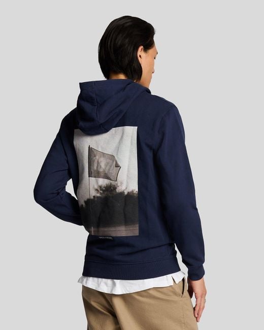 Lyle & Scott Men's Lyle And Scott Flag Print Pullover Hoodie In Navy in het Blue voor heren