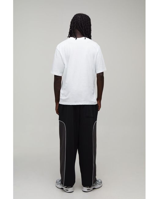 BoohooMAN Black Baggy Fit Panelled Cuffed Jogger for men