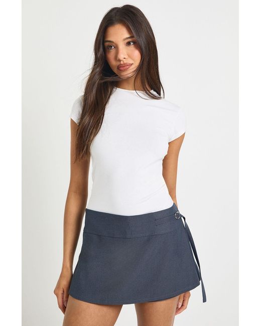 Boohoo White Tailored Buckle Detail Skort