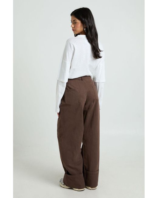 Boohoo Brown Turn Up Hem Twill Wide Leg Trousers