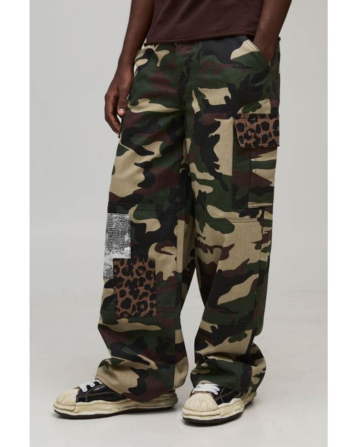 BoohooMAN Black Balloon Fit Camo Patch Cargo Trousers for men