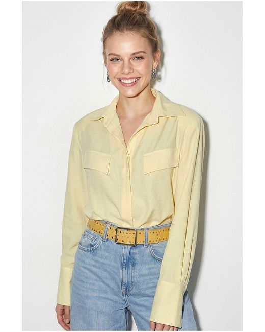Bianco Lucci Yellow Regular-Fit Woven Crepe Shirt