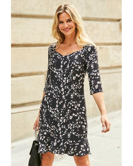 Sosandar Black Animal Print Ruffle Hem Shift Dress