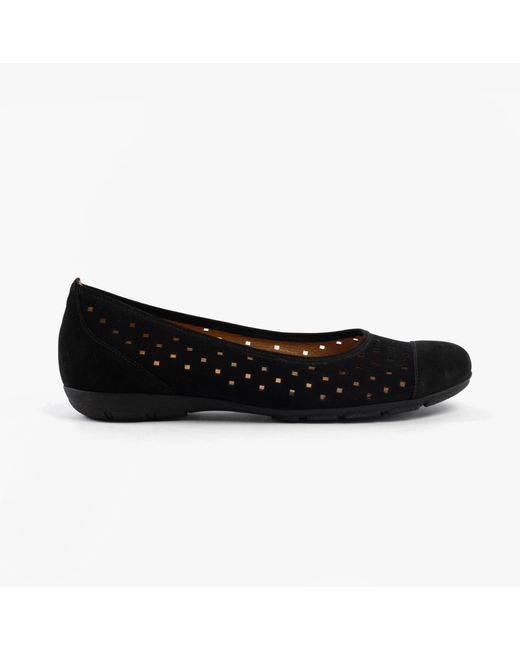 Gabor Black Ruffle Shoes
