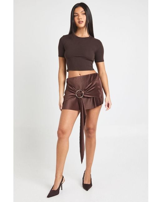 Boohoo Red Plisse Mid Rise Draped Mini Skirt With Ring Trim