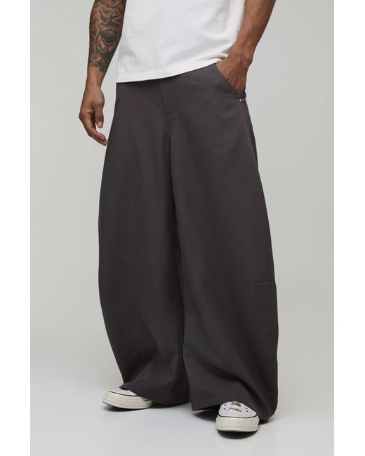 BoohooMAN Black Extreme Balloon Fit Rivet Trouser for men