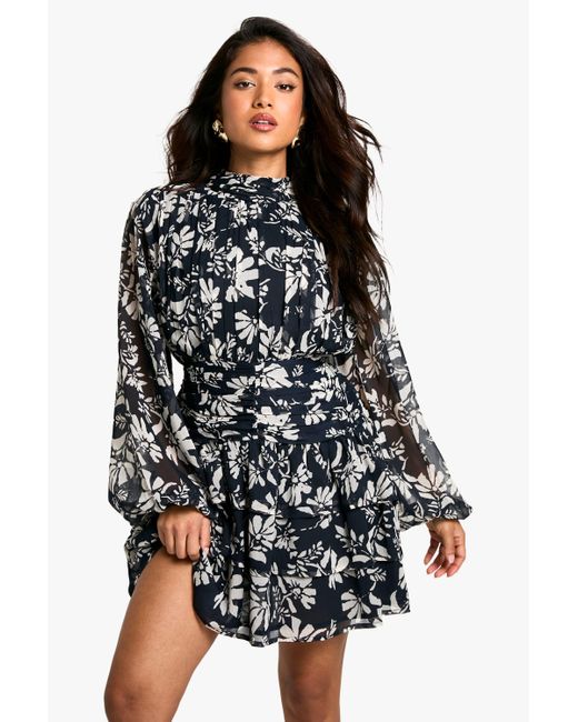 Boohoo Petite Mono Floral High Neck Skater Dress in Black Lyst UK