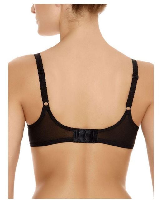 Wacoal Black Basic Beauty Contour Spacer Bra