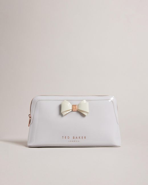 Ted Baker White Abbie Curved Bow Large Washbag, Material_Patent_Leather