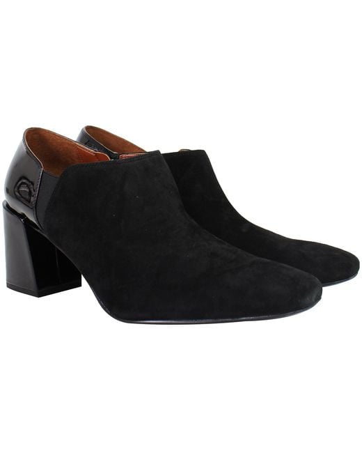Vionic Black Iris Linda Shoes Suede