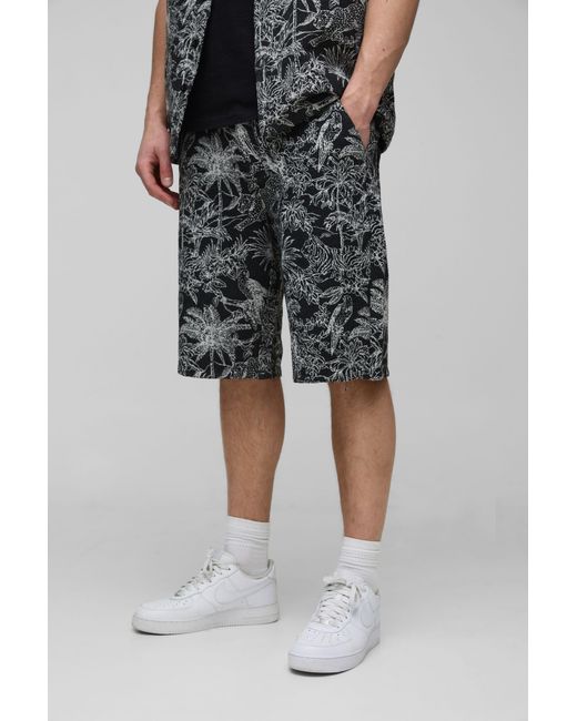 BoohooMAN Black Tall Tropical Tapestry Relaxed Fit Shorts for men