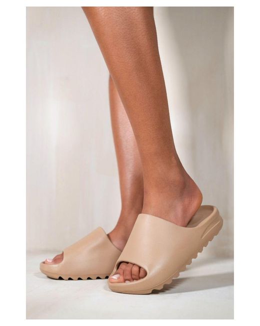 Where's That From Natural Kourtney Sliders With Rubber Sole