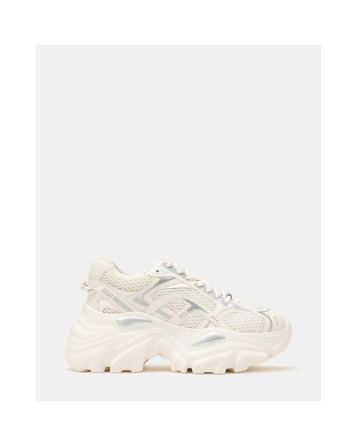 Steve Madden White Raftus Traine