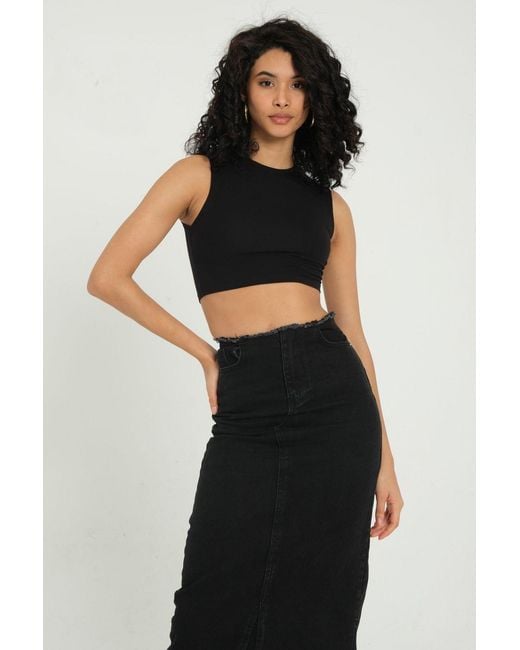Hiccup Black Crew Neck Basic Crop Top