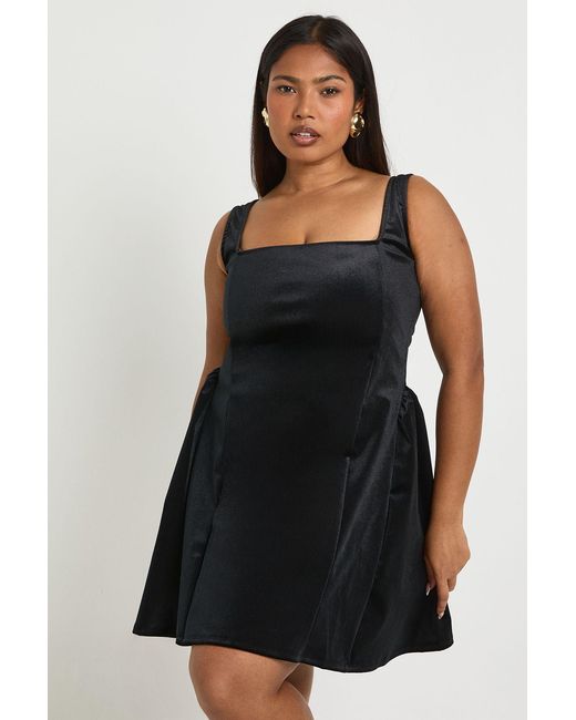 Boohoo Black Plus Velvet Square Neck Skater Dress