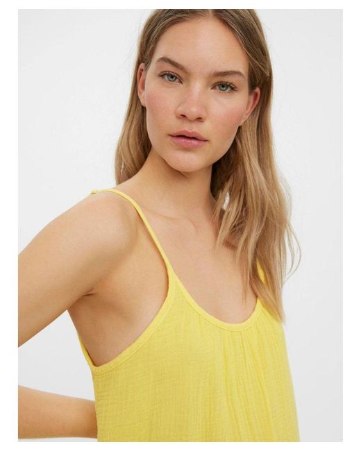 Vero Moda Natali Singlet Dress in het Yellow