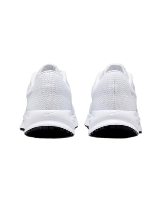 Nike White Sports Shoes