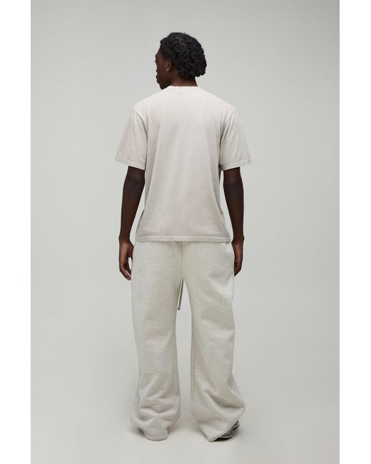 BoohooMAN Natural Essential Washed Regular Fit Front Pocket T-Shirt for men