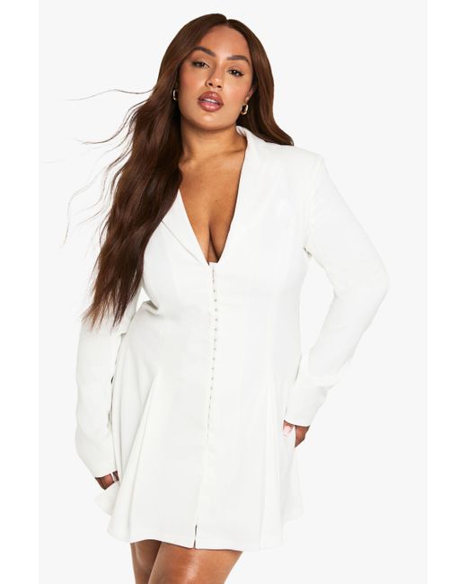 Boohoo White Plus Tailored Hook & Eye Detail Cinched Waist Blazer Dress