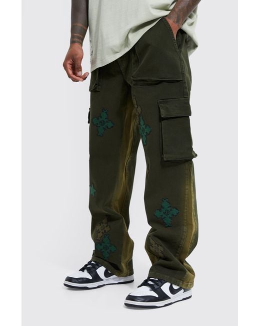 BoohooMAN Green Fixed Waist Relaxed Cargo Applique Trouser for men