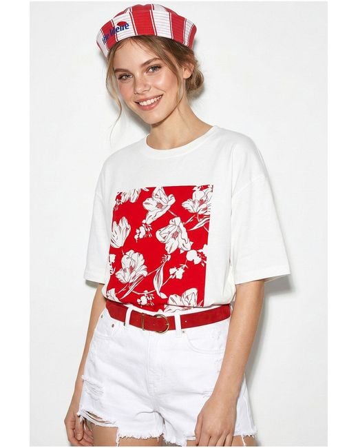 Bianco Lucci Red Oversized Floral Cotton T-Shirt